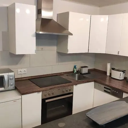 Schoene In Ruhiger Zentraler Lage Родгау