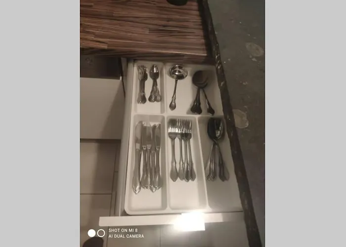 Schoene In Ruhiger Zentraler Lage Lägenhet *